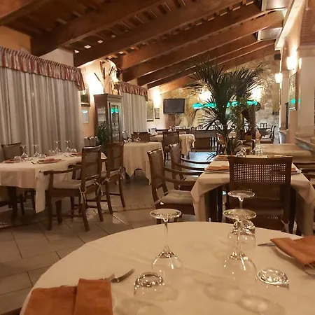 Agroturismo Agriturismo Il Maniero Montevettolini